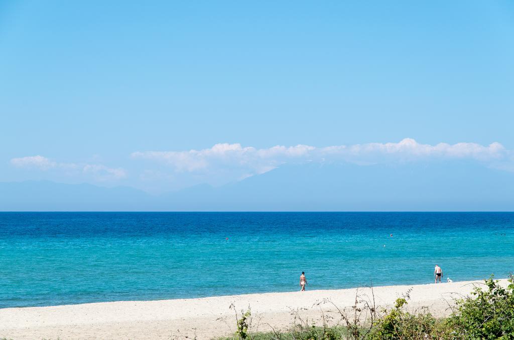 Beach Front Villa Nea Kallikrateia 외부 사진